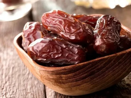 تصویر 1 از قیمت خرما پیارم بوشهری با کیفیت ارزان + خرید عمده